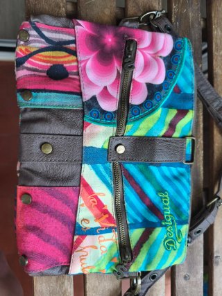 Bolso Desigual Multicolor con tachuelas