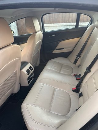 Jaguar XE 2016