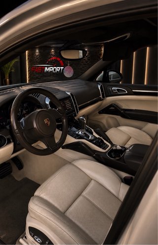 Porsche Cayenne 2012