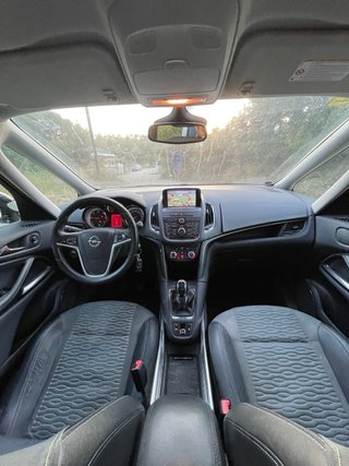 Opel Zafira Tourer 2015