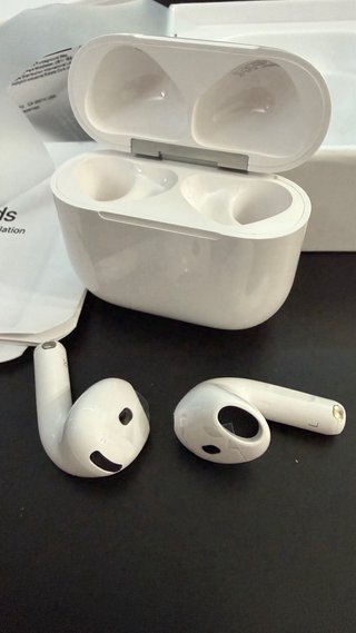 AirPods 4 (ANC)
