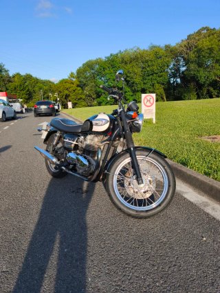 Triumph Bonneville T100 Carburación 2004