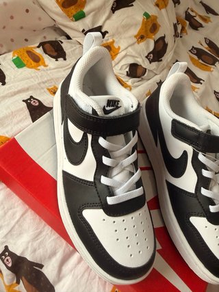 Zapatillas Nike niño talla 33 nuevas