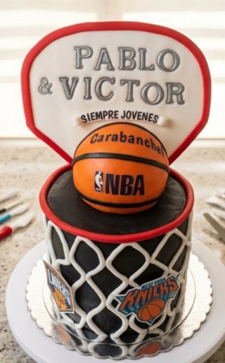 Tartas personalizadas de fondant y cackepopos