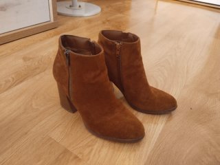 Botines marrones de tacón