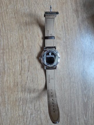 Reloj Festina Solar Energy F20660 Negro/Dorado