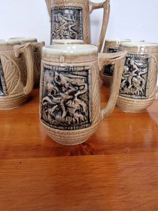 Juego vintage de 6 jarras cerveza con jarra grande