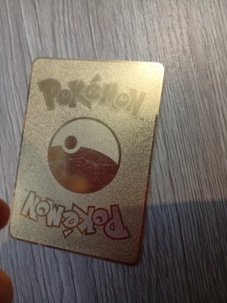 Carta Pokémon Pikachu V Metálica