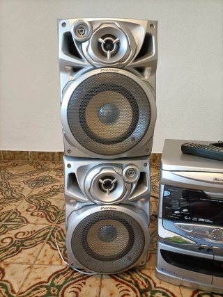 Mini Cadena Pioneer Plata y Negro