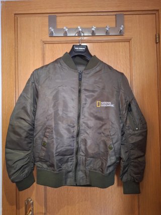 Chaqueta bomber National Geographic verde