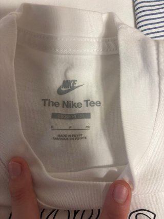 Camiseta Nike Love Is In The Pair