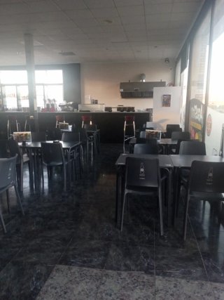Vendo o Traspaso Bar Hamburguesería en POLAN