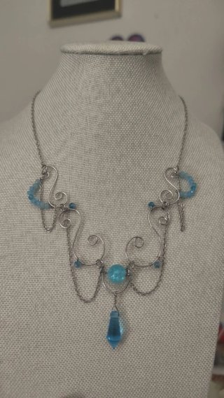 Collar elegante alambre acero inoxidable azul