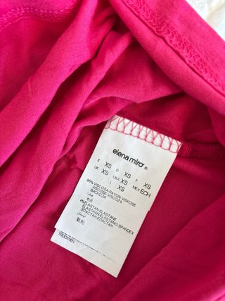 Camiseta mujer rosa con pedrería