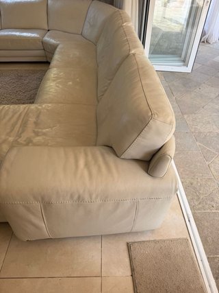 Sofá Natuzzi de Piel crema