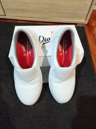 Zapatos de trabajo Dian blancos