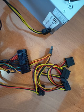 Fuente de alimentación ATX Unyka 500W