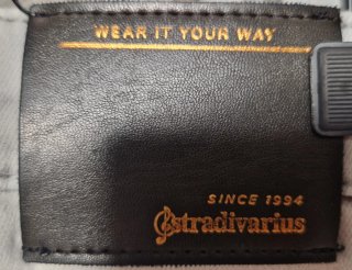 Pantalón vaquero gris desgastado