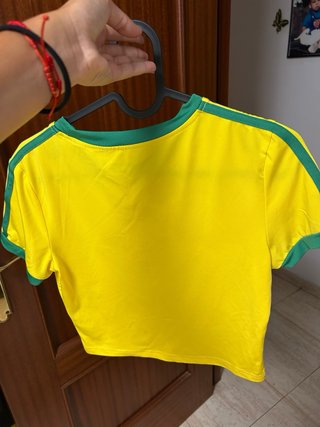 Camisetas de Pull&Bear y Shein.