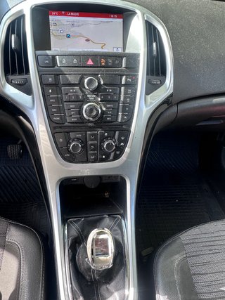 Opel Astra J 1.4 Turbo 140CV 6 velocidades GLP