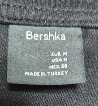 Camiseta Negra Estampada
