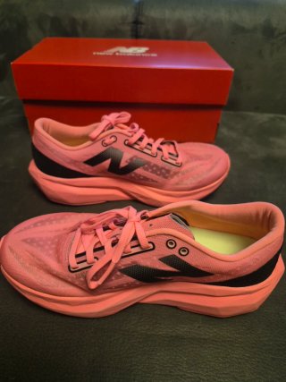Zapatillas New Balance Rebel V4 Talla 40.5