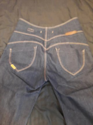 Pantalón vaquero acampanado Salsa