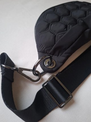 Riñonera Zara negra