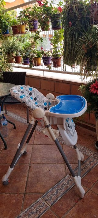 Trona regulable para bebé