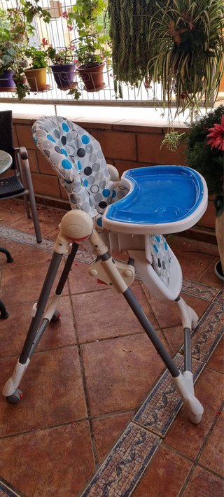 Trona regulable para bebé