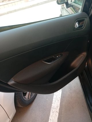 Peugeot 308 Negro