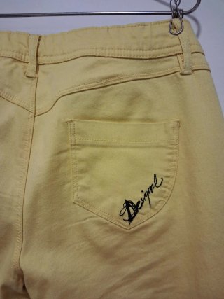 Pantalones Desigual. Talla 28.