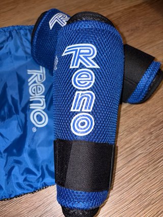 Espinilleras Reno Azul con Bolsa