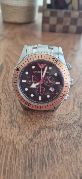 Reloj Emporio Armani para llevar en eventos
