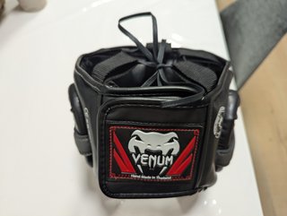 Casco de boxeo Venum Elite Iron
