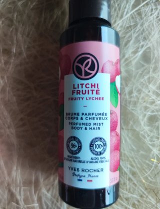 Conjunto Yves Rocher Lich. Corporal e Bruma