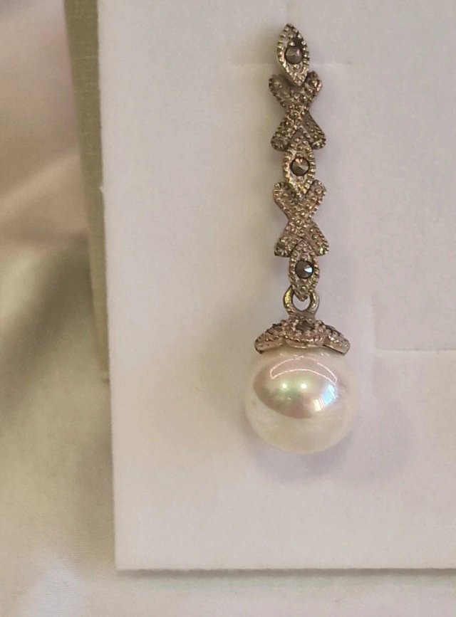 Pendientes largos plata vieja perla y pedrería
