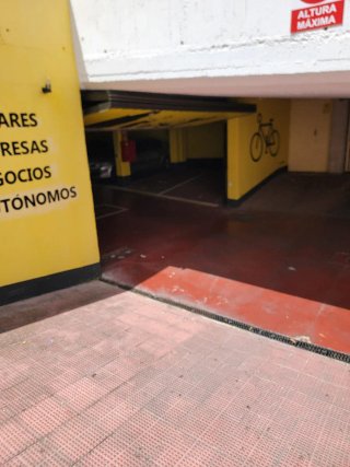 Zona Renfe garaje grande