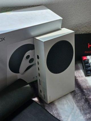 Xbox Series S 512GB + Accesorios.