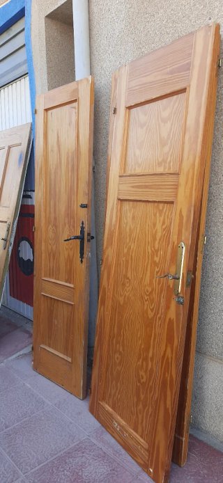 5 Puertas de Madera