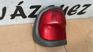 Piloto trasero izquierdo Nissan Terrano II moderno