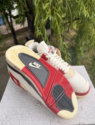 Jordan 4 Retro Blanco y Rojo