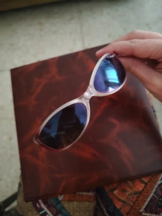 Gafas de sol Arnette azules y rosas