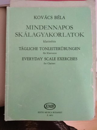 Libro Kovács Béla - Ejercicios Escalas Clarinete