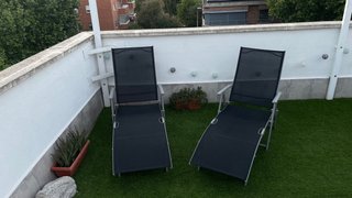 2 Tumbonas reclinables en 7 posiciones y plegables