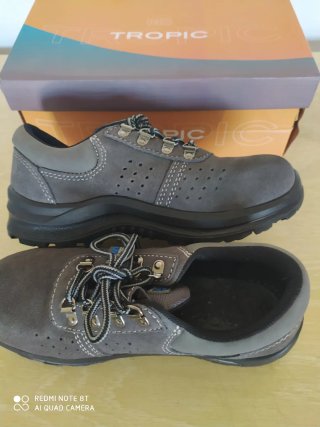 Zapatos de Seguridad Grises y Negros, NUEVOS