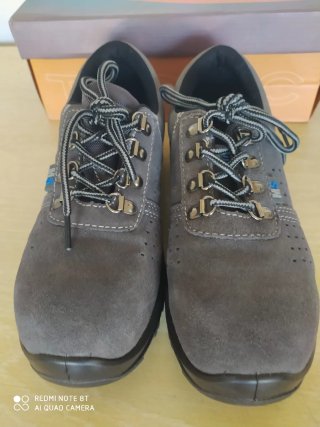 Zapatos de Seguridad Grises y Negros, NUEVOS