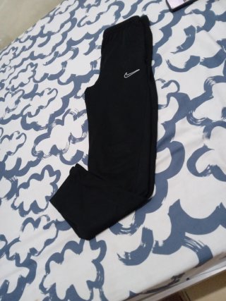 Pantalón Nike Deporte Talla 11-13 Años