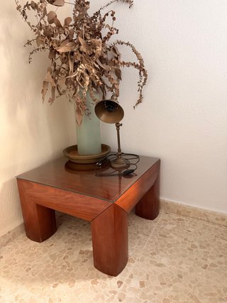 Mesa auxiliar madera y cristal