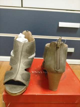 Sandalias nuevas talla 37